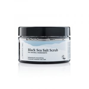 SPA OF ICELAND BLACK SEA SALT SCRUB – Поживний скраб для тіла з деревинним вугіллям